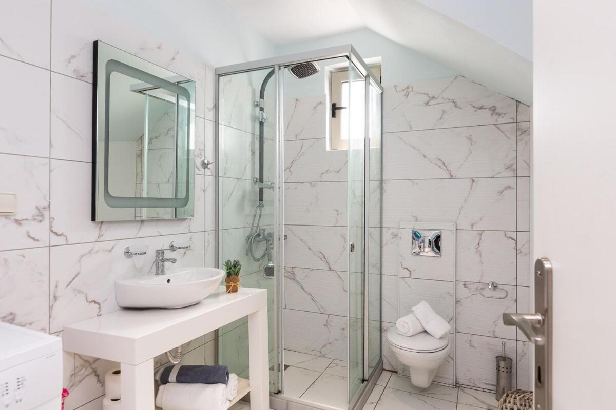 Villa Vera - With Private Heated Pool & Jacuzzi Pangalochori Exterior photo